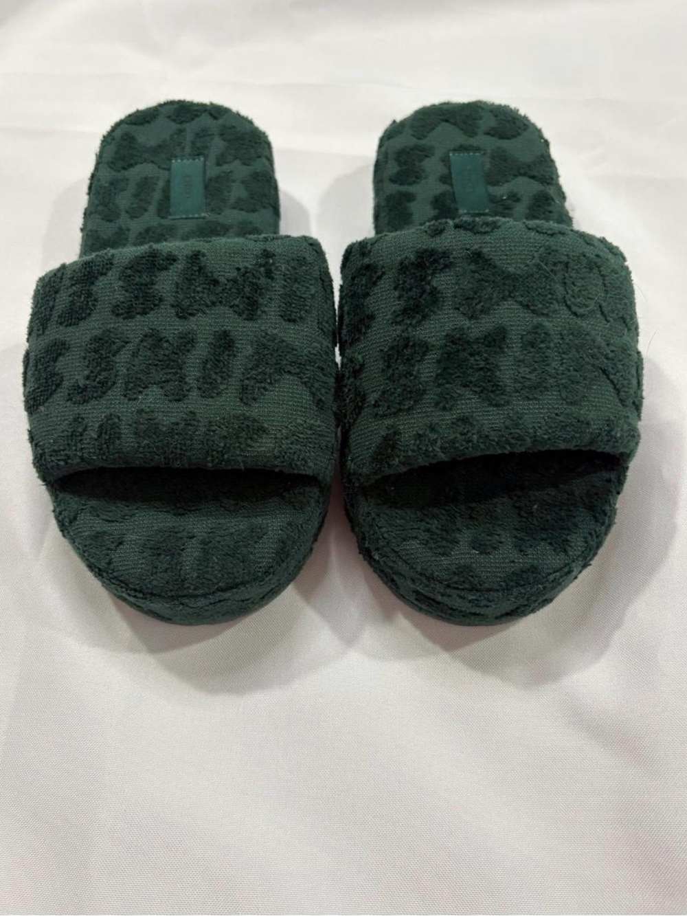SKIMS Forest Green Plush -Texture Slide Slippers
